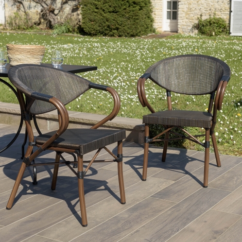 https://www.dpi-import.com/10035-thick_dpi-import/lot-de-2-chaises-de-jardin-bistrot-en-acier-textilene-marron.jpg