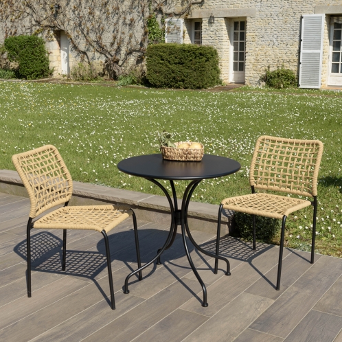 https://www.dpi-import.com/10038-thick_dpi-import/salon-de-jardin-2-personnes-en-acier-noir-1-table-ronde-70x70cm-et-2-chaises-en-cordage-tresse.jpg