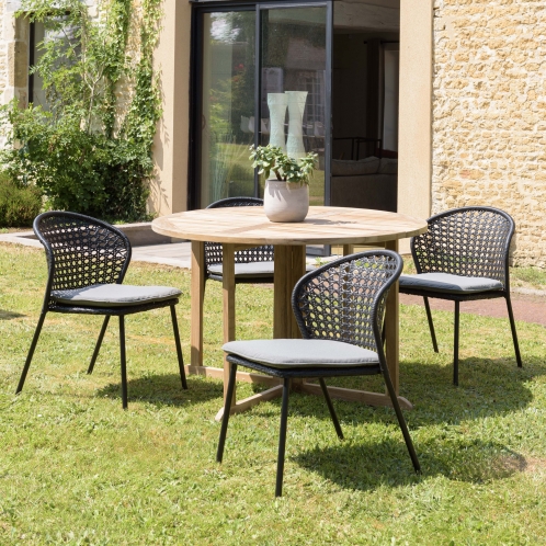 https://www.dpi-import.com/10597-thick_dpi-import/salon-de-jardin-4-pers-1-table-ronde-120x120cm-et-4-chaises-noires-et-grises.jpg