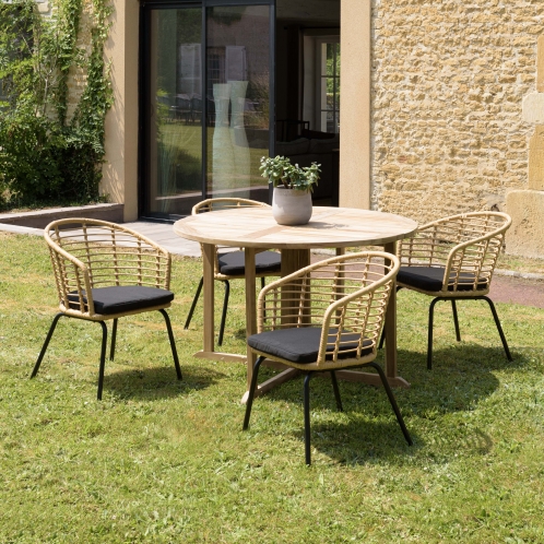 https://www.dpi-import.com/10624-thick_dpi-import/salon-de-jardin-4-pers-1-table-ronde-120x120cm-et-4-fauteuils-beiges-et-noirs.jpg
