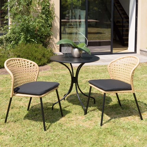 https://www.dpi-import.com/10677-thick_dpi-import/salon-de-jardin-2-pers-table-ronde-70x70cm-et-2-chaises-beiges-et-noires-en-rotin-synthetique.jpg