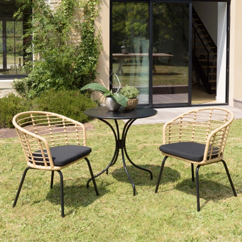 https://www.dpi-import.com/10692-thick_dpi-import/salon-de-jardin-2-pers-table-ronde-70x70cm-et-2-fauteuils-beiges-et-noires.jpg