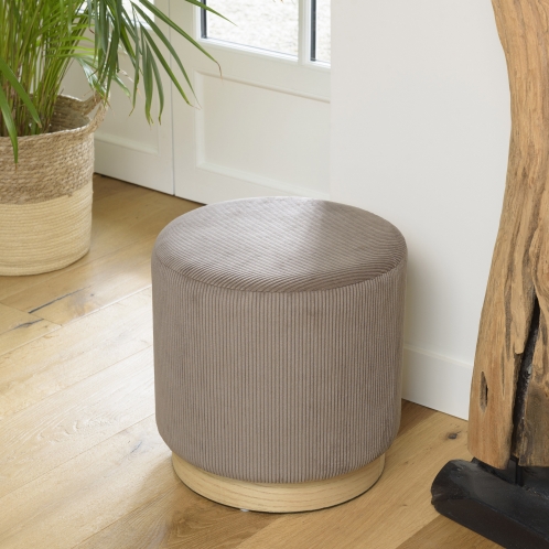 https://www.dpi-import.com/7712-thick_dpi-import/tabouret-rond-40x40cm-velours-cotele-marron-base-en-bois.jpg