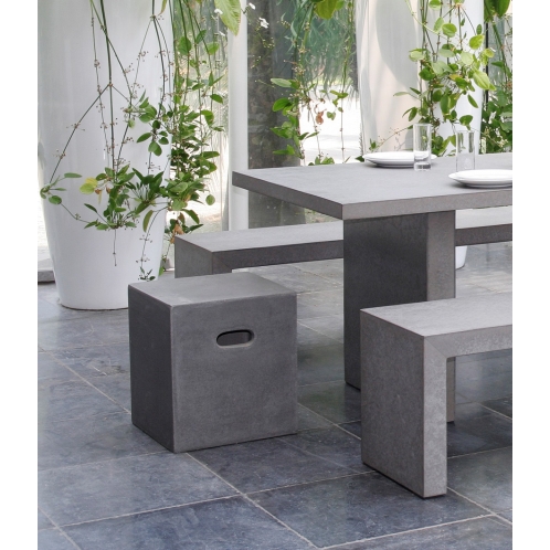 https://www.dpi-import.com/8444-thick_dpi-import/cube-gris-fonce-beton-.jpg