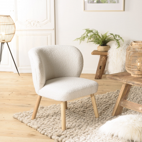 https://www.dpi-import.com/8471-thick_dpi-import/fauteuil-en-tissu-bouclette-blanc-pieds-en-bois.jpg